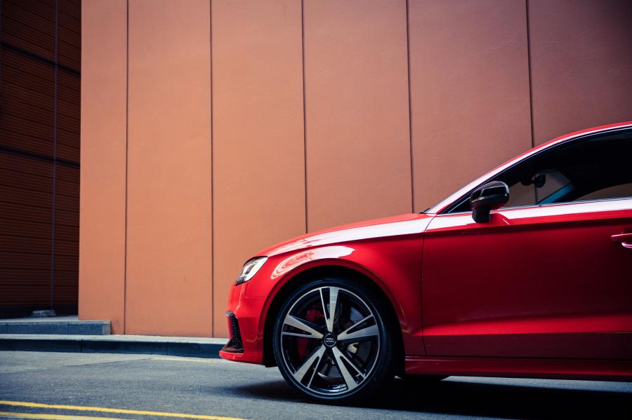  Audi RS3 Sedan (8V) 2017 года  (AU) (фото 4 из 37)